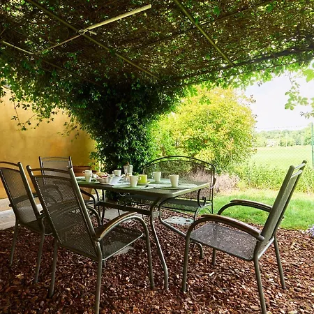 Casa Vittoria-relax Tra Di Garda E Verona בית נופש *